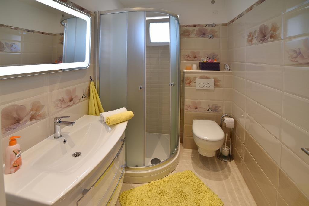 Apartment Enjoy You Split Exteriör bild